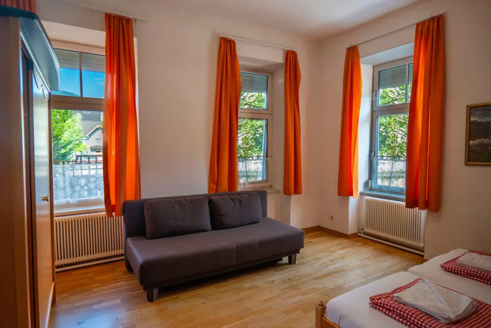 1188089 HDR