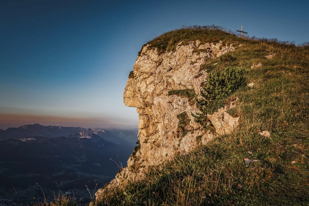 Ein Felsen der aussieht wie ein Indianer Kopf auf der Goisererhütte